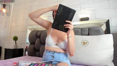  JADE  online show from November 6, 7:28 pm