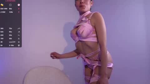 Jade Paris online show from February 6, 7:38 pm