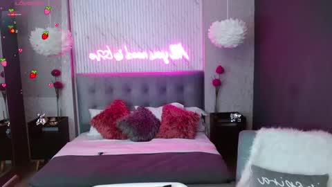 Snapshot of jade_storm_ chatting on March 6, 8:37 pm JADE online show from March 6, 8:37 pm