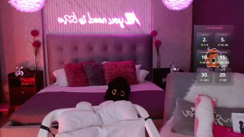 JADE online show from April 23, 9:16 pm