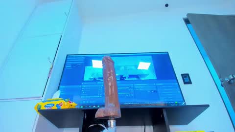 jadee__ online show from February 26, 9:44 am