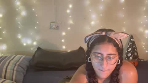 Snapshot of jadegreen3236779 chatting on October 28, 1:39 am Jade online show from October 28, 1:39 am