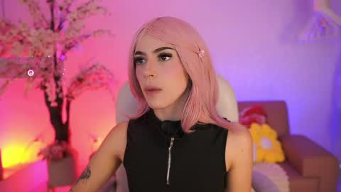 Jade Summer online show from April 22, 11:50 am