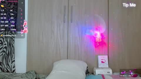 javi15  online show from December 11, 9:41 am