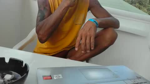 Snapshot of jah987654321 chatting on January 16, 8:25 pm James online show from January 16, 8:25 pm