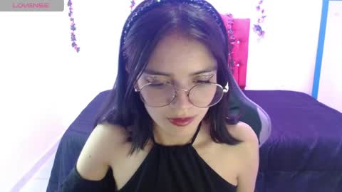 jaide387017 online show from May 4, 8:48 pm