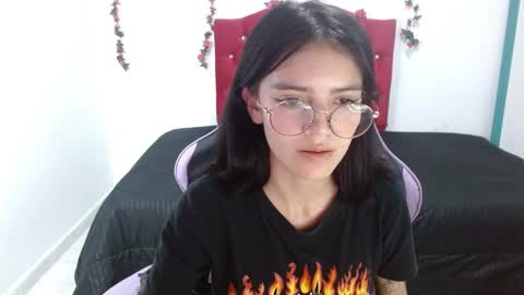 jaide412638 online show from April 22, 8:38 pm