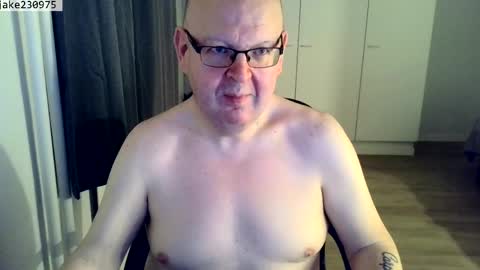 Jake2309 online show from April 22, 7:10 pm