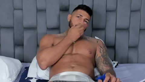 my name is sebas If you come here dont hesitate to say hello Im a guy who really likes having conversations and having hot online show from February 28, 1:37 am