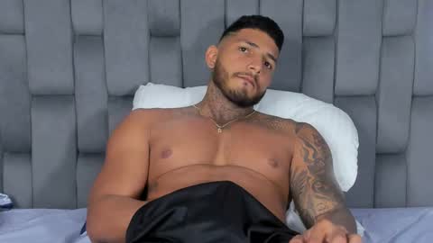 my name is sebas If you come here dont hesitate to say hello Im a guy who really likes having conversations and having hot online show from February 15, 12:59 am