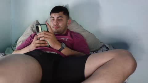 Hello I am jake online show from April 9, 12:33 pm