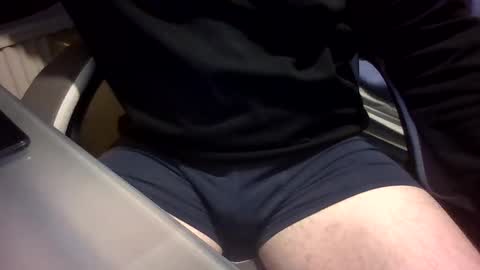 jakieg010 online show from April 27, 2:09 am