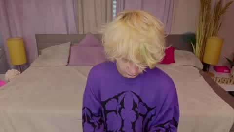 JameMiller online show from April 20, 6:27 am