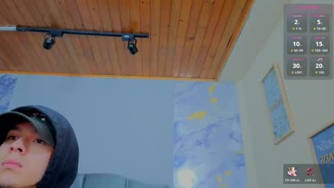 james_adamss_ online show from April 21, 1:18 pm