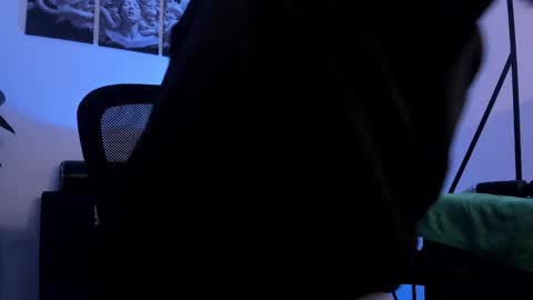 james_adamss_ online show from November 27, 4:14 pm