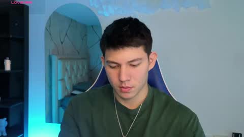 james_cr online show from June 26, 12:43 pm
