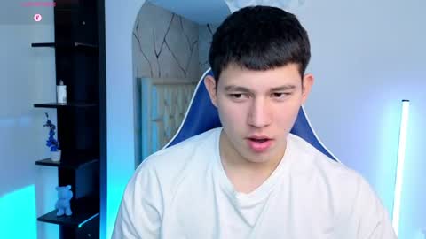 james_cr online show from July 1, 12:36 pm