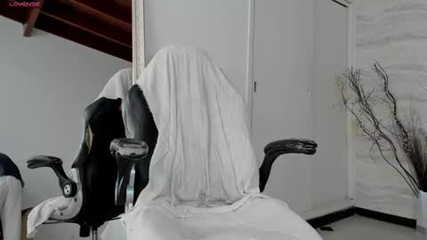 jamesdekker online show from September 19, 8:01 pm