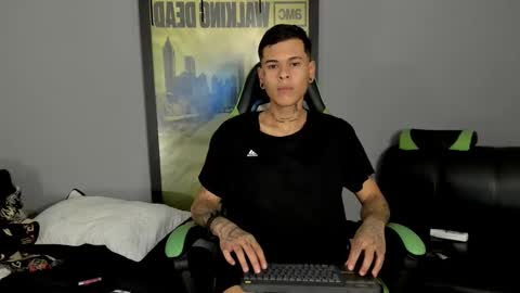 Jamesinked  online show from March 12, 8:09 pm