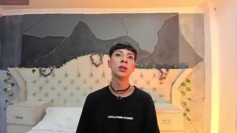 jamess_carterr_ online show from February 17, 1:04 am