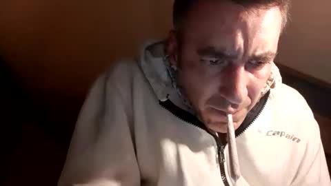 jamessisi online show from November 2, 7:58 pm