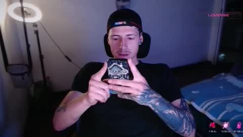 jamesss____ online show from November 29, 3:58 am