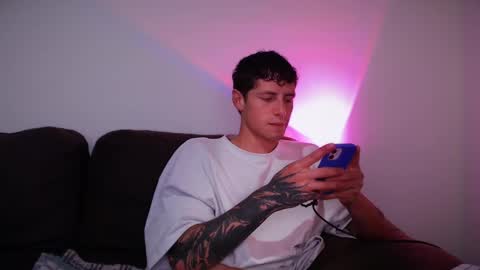 jamesss____ online show from February 27, 7:47 pm