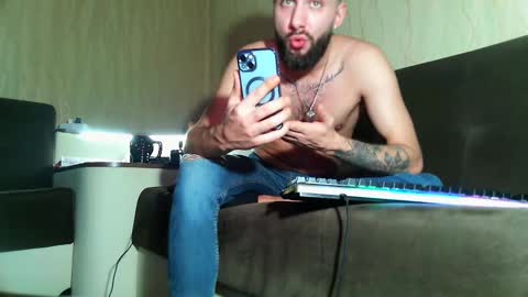 Robbie online show from February 23, 6:28 am