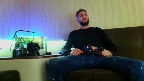 Robbie online show from March 6, 8:48 pm