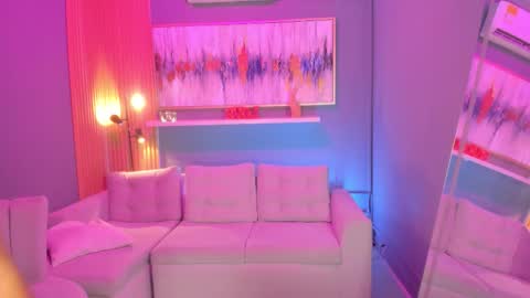 Janinne  online show from March 3, 11:17 am