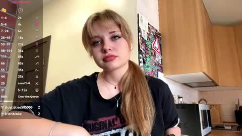 Hello guys Im Lana online show from June 15, 2:09 pm