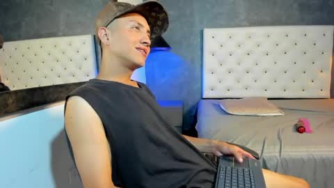 Jara online show from May 6, 8:26 pm