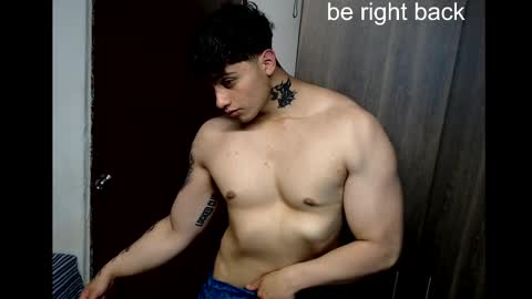 Snapshot of jareth_brunet chatting on February 20, 6:35 pm Jareth online show from February 20, 6:35 pm