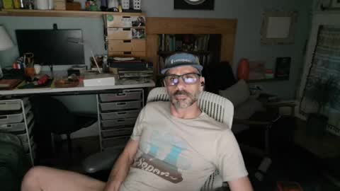jareth_returns online show from July 1, 1:58 am