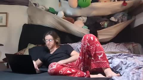 Jareth online show from December 25, 11:10 pm