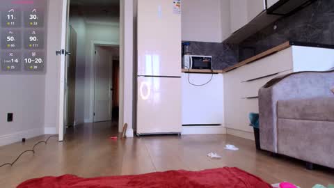 Aiya online show from February 4, 6:50 am