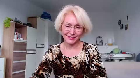 Jasmin room for people 40 online show from June 14, 1:13 pm