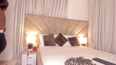 jasmin_melons online show from April 19, 3:18 am