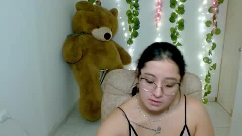 jasmine609087 online show from November 27, 4:25 pm