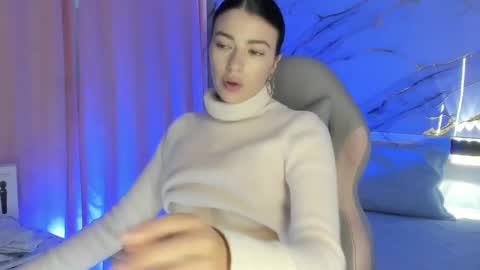 Jas online show from February 11, 7:48 pm