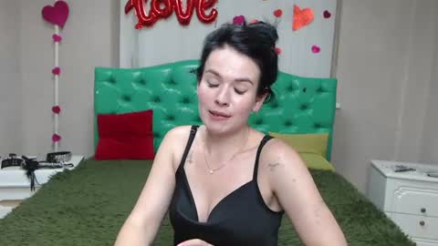 JasmineKouch online show from July 8, 6:55 pm