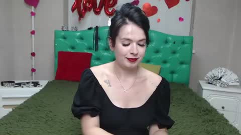 JasmineKouch online show from July 16, 6:33 pm