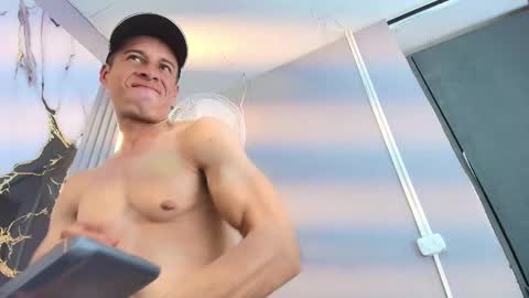 Jason online show from February 11, 8:34 pm