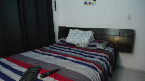 jaspeer__ online show from September 22, 10:47 pm