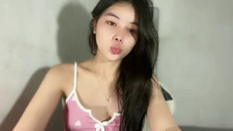 jassie_baee online show from August 3, 4:47 am