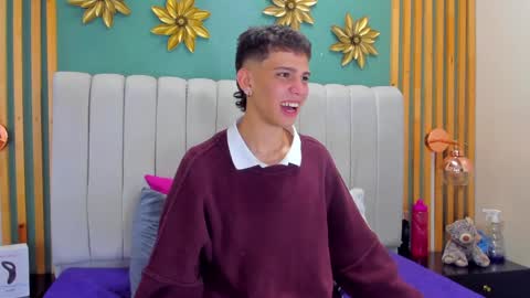 Snapshot of jasson_smit chatting on December 24, 12:44 pm J A S S O N online show from December 24, 12:44 pm