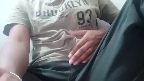 jasspreettt online show from April 17, 4:26 am