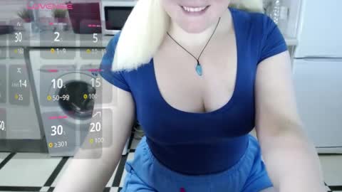 jassyjassypaw online show from April 15, 4:27 am