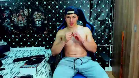 Javier online show from May 20, 5:15 am