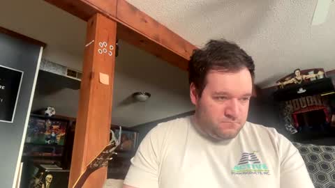 Snapshot of jawssharkparty chatting on December 22, 7:52 pm Jaws  online show from December 22, 7:52 pm